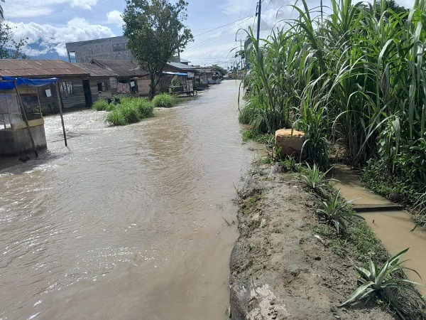 Tanggul Sungai Lawe Kinga Jebol, 7 Desa Di Agara Direndam Banjir Tanggul Sungai Lawe Kinga Jebol, 7 Desa Di Agara Direndam Banjir
