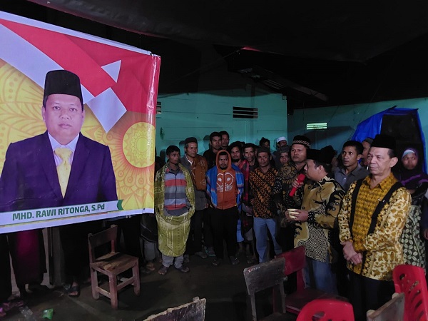 Rawi Ritonga Datang, Warga Sitabo-tabo Senang Rawi Ritonga Datang, Warga Sitabo-tabo Senang