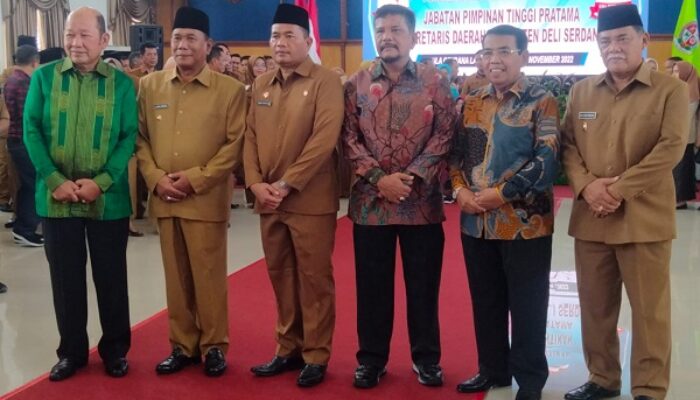 H.Timur Tumanggor Dilantik Sebagai Sekdakab DS
