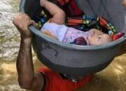 Banjir Aceh Tamiang Tak Surutkan Semangat Seorang Ayah