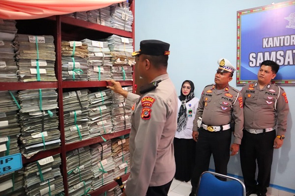 Kapolres Agara Sidak Kantor Samsat Dan Satpas Aceh Tenggara Kapolres Agara Sidak Kantor Samsat Dan Satpas Aceh Tenggara