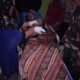 Mayat Aidil Novian saat diperiksa di Puskesmas Kuala Makmur, Rabu (9/11) malam. Waspada/Ist