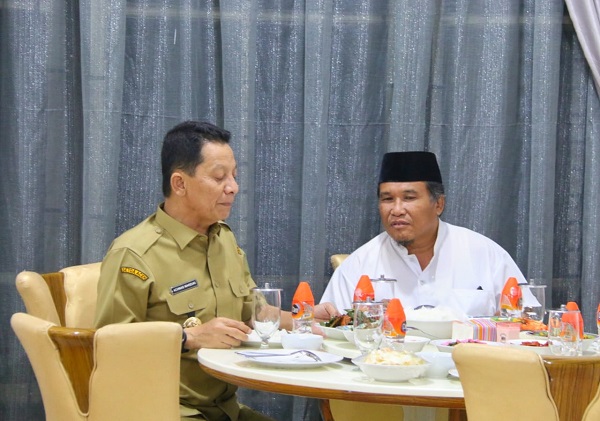 Semeja Bersama Pj Gubernur Aceh Di Pendopo Bupati Pidie