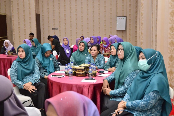 Bupati Zahir Ajak UMKM Dan Kaum Ibu Bijak Kelola Keuangan