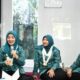 Pj. Ketua TP - PKK Aceh, Ayu Marzuki didampingi Pj. Ketua TP - PKK Aceh Besar, Cut Rezky Handayani, saat menyampaikan materi pembinaan Kader TP-PKK di Gampong Weubada, Kec. Montasik, Aceh Besar, Rabu (9/11). (Waspada/Zafrullah)