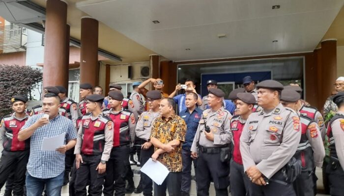 Puluhan Pemuda Minta Pj Gubernur Copot Kadis Kesehatan Aceh