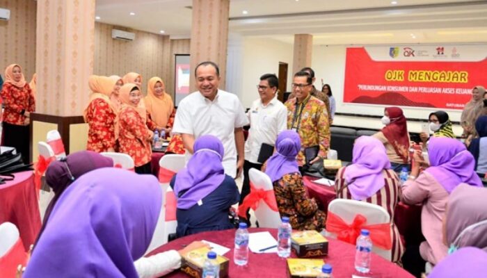 Bupati Zahir Ajak UMKM Dan Kaum Ibu Bijak Kelola Keuangan