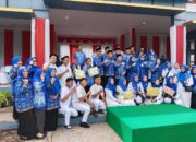 Dinkes Agara Serahkan Penghargaan Nakes Berprestasi