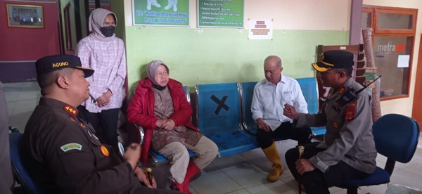 Mensos RI Kunjungi Korban Banjir Aceh Tamiang Mensos RI Kunjungi Korban Banjir Aceh Tamiang