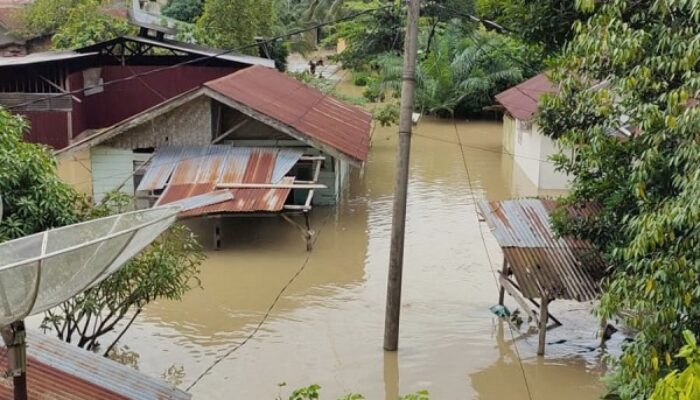 Sungai Aekkanopan Meluap, Ratusan Rumah Terendam Banjir
