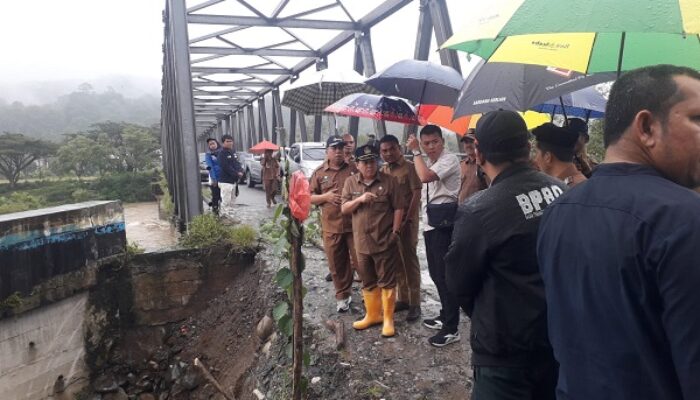 Diguyur Hujan Deras, Banjir Kepung Agara