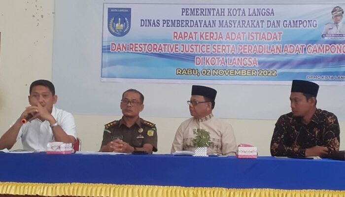 DPMG Gelar Rapat Kerja Adat Dengan Perangkat Gampong