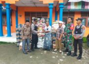 Kapolsek Sultan Daulat Serahkan Bantuan Pasca Banjir