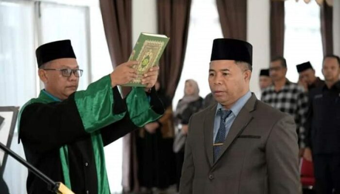 Pj. Bupati Lantik Armansyah Pj Sekda Bener Meriah