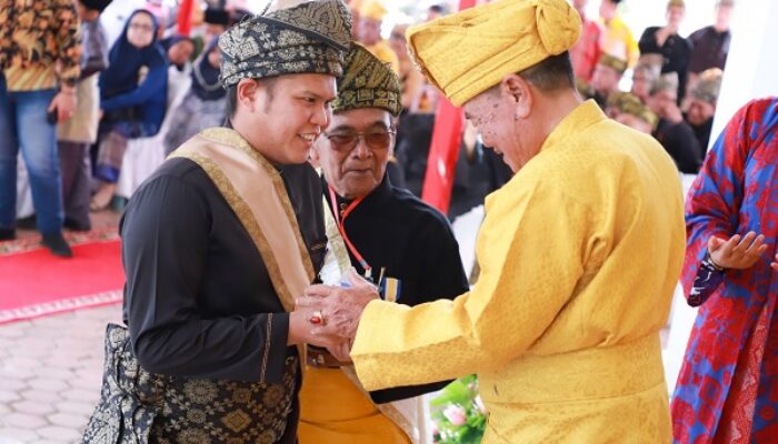 Adlin Tambunan Didapuk Gelar Datuk Wedana Setia Negeri