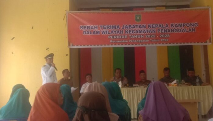 Camat Pimpin Sertijab Kepala Kampong Kecamatan Penanggalan