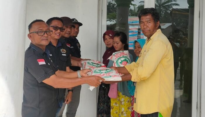 Salurkan Bantuan PWI Sergai Sisir Posko Banjir