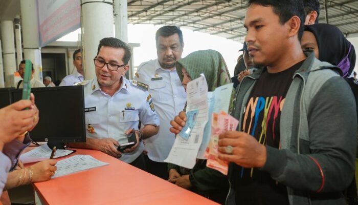Pj Wali Kota Pantau Langsung Penyaluran BLT-BBM