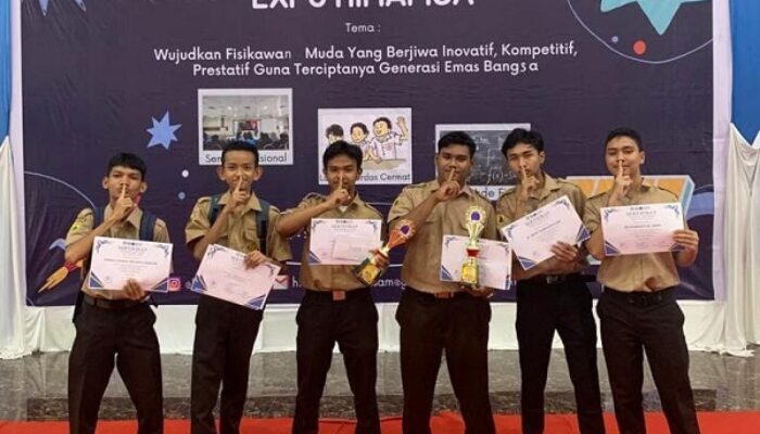 Dua Tim Cerdas Cermat Smantig Langsa Raih Juara
