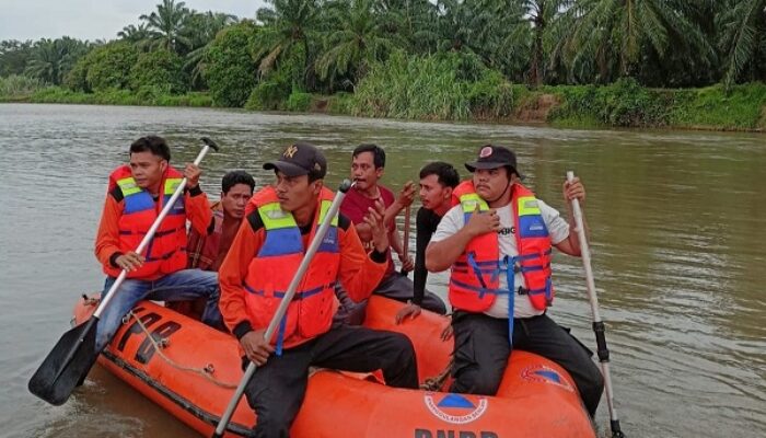 Bocah 10 Tahun Yang Hanyut Di Sungai Barumun, Sudah 3 Hari Belum Ditemukan