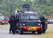 Brimob Dan Polres Simulasi Unjuk Rasa Dan Penanggulangan Teror Pemilu