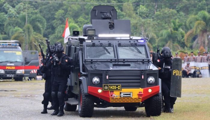 Brimob Dan Polres Simulasi Unjuk Rasa Dan Penanggulangan Teror Pemilu