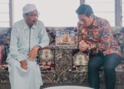 Wabup Humbahas Silaturahmi Ke Rumah Tuan Syekh Ali Akbar Marbun