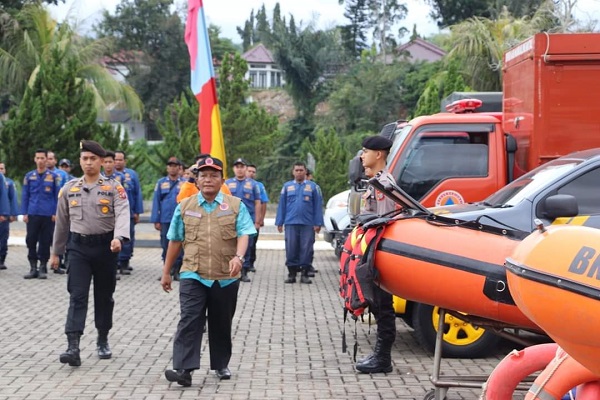 Pemkab Madina laksanakan apel kesiapsiagaan penanggulangan bencana Tahun 2022. Waspada.id/Ali Anhar Harahap