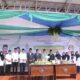 KABAG TU Kanwil Kemenag Sumut H Ahmad Qosbi, Kasubbagian Umum Yunus dan Kepala MAN 2 Model Medan Wuri Tamtama Badi bersama KTU, Bendahara dan guru MAN 2 foto bersama di depan nasi tumpeng usai melaksanakan upacara peringatan Hari Guru Nasional di MAN 2 Model Medan, Jumat (25/11). Waspada/Andi Aria Tirtayasa