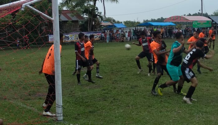 Predator Daka FC Susah Payah Atasi Comes Putra FC