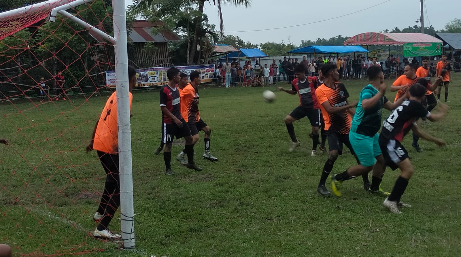 Predator Daka FC Susah Payah Atasi Comes Putra FC