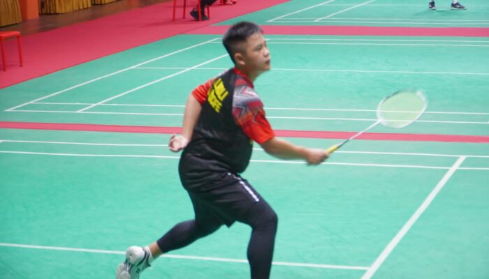 Laga Sengit Darrel Kontra Azril Warnai Hari Kedua Kejurkot PBSI Medan
