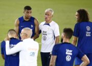 Dua Lapis Les Blues Sama Bagus