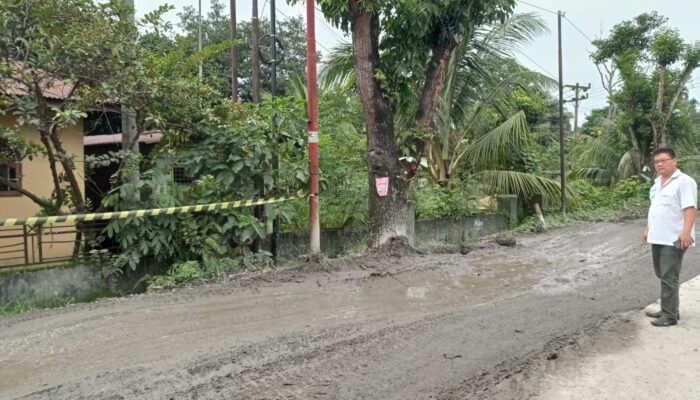 Dinilai Semrawut, Anggota Dewan Tinjau Proyek Jalan Umar Baki