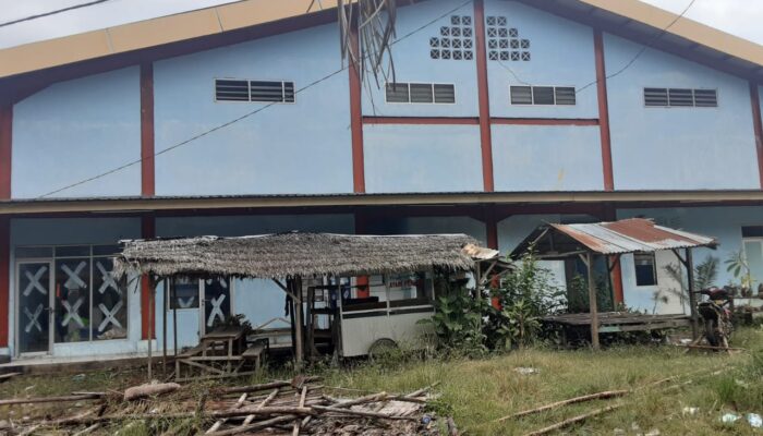 Pasar Rakyat Berbiaya Rp5,7 M Jadi Tempat Jin Buang Anak