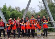 Peringati Hari Relawan Internasional, BSI Bersihkan Sungai Dan Warsos