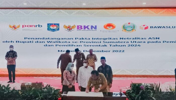 Pemkab Humbahas Teken Pakta Integritas Netralitas ASN