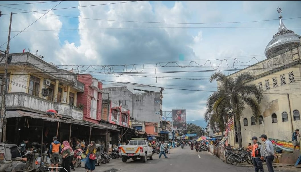 Kembalikan Fungsi Jalan Thamrin Padang Sidempuan