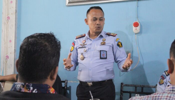 Kalapas Tanjungbalai, Sangapta Surbakti Ternyata Loper Koran Waspada