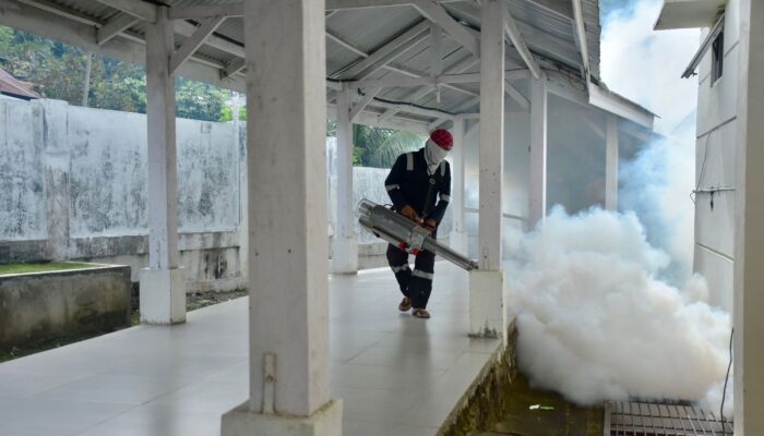 Cegah Penularan DBD, Dinkes Sabang Lakukan Fogging
