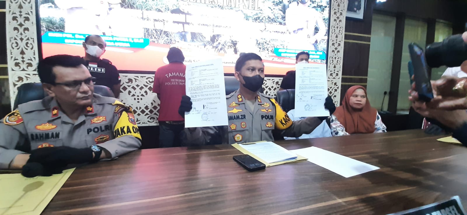 Toke Emas Dibuang Ke Jurang, Rugi 900 Gram, 1 Tewas Usai Ditangkap Toke Emas Dibuang Ke Jurang, Rugi 900 Gram, 1 Tewas Usai Ditangkap
