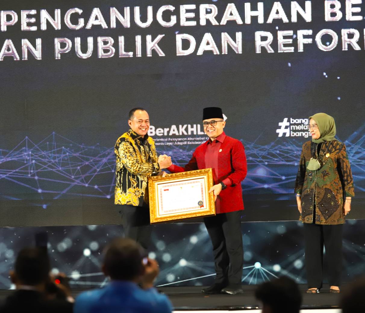 Rumah Kemasan Batubara Dianugerahi Penghargaan  Dari Kemenpan-RB