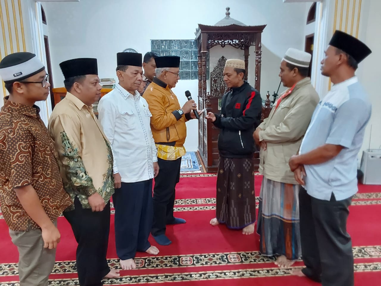 SQ Tutup Reses Dengan Penyerahan Bantuan Ke Masjid Baiturahmi