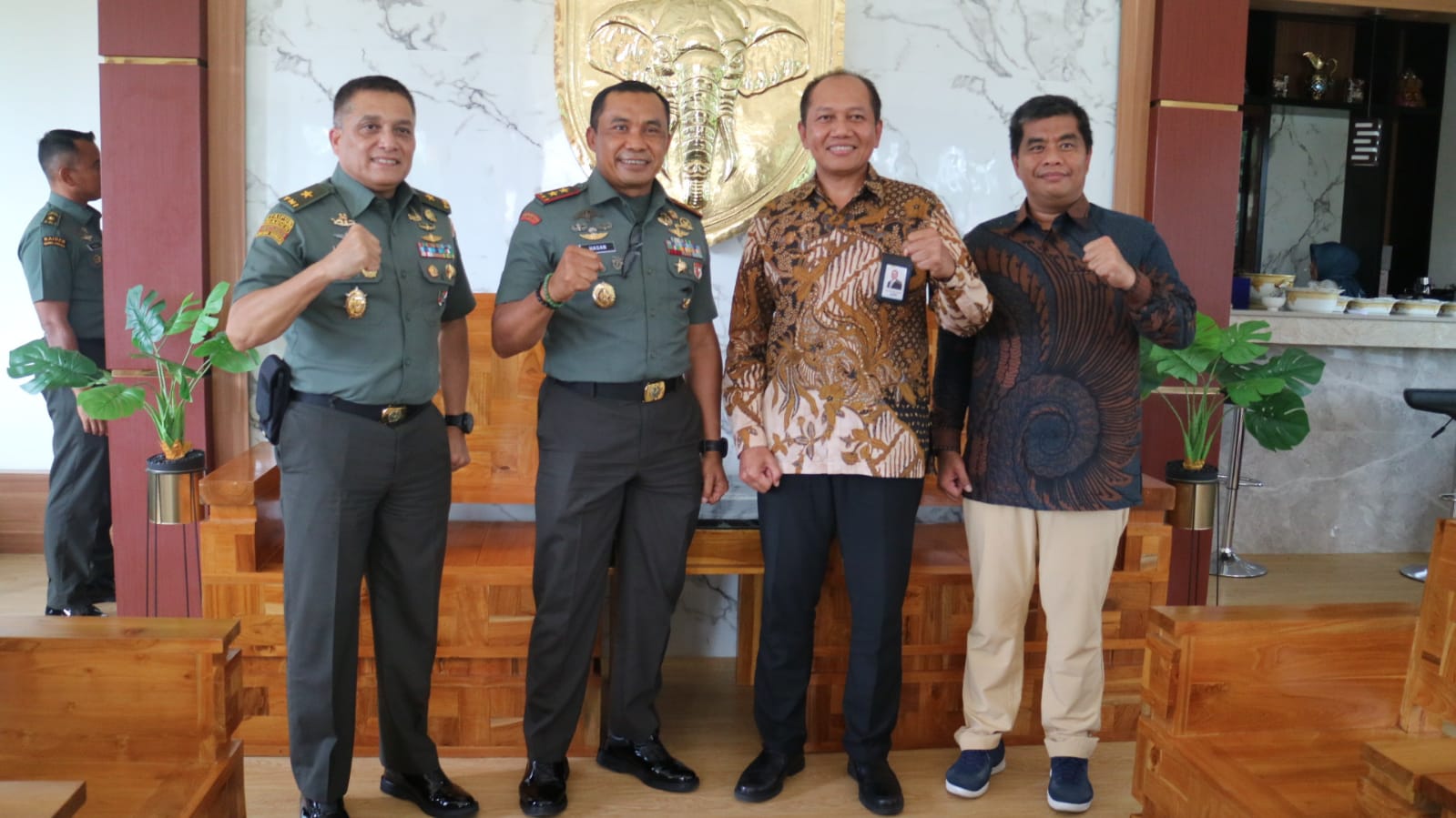 Koordinasi Pengamanan Sistem Elektrifikasi di Aceh, Jajaran Manajemen PLN Temui Pangdam IM