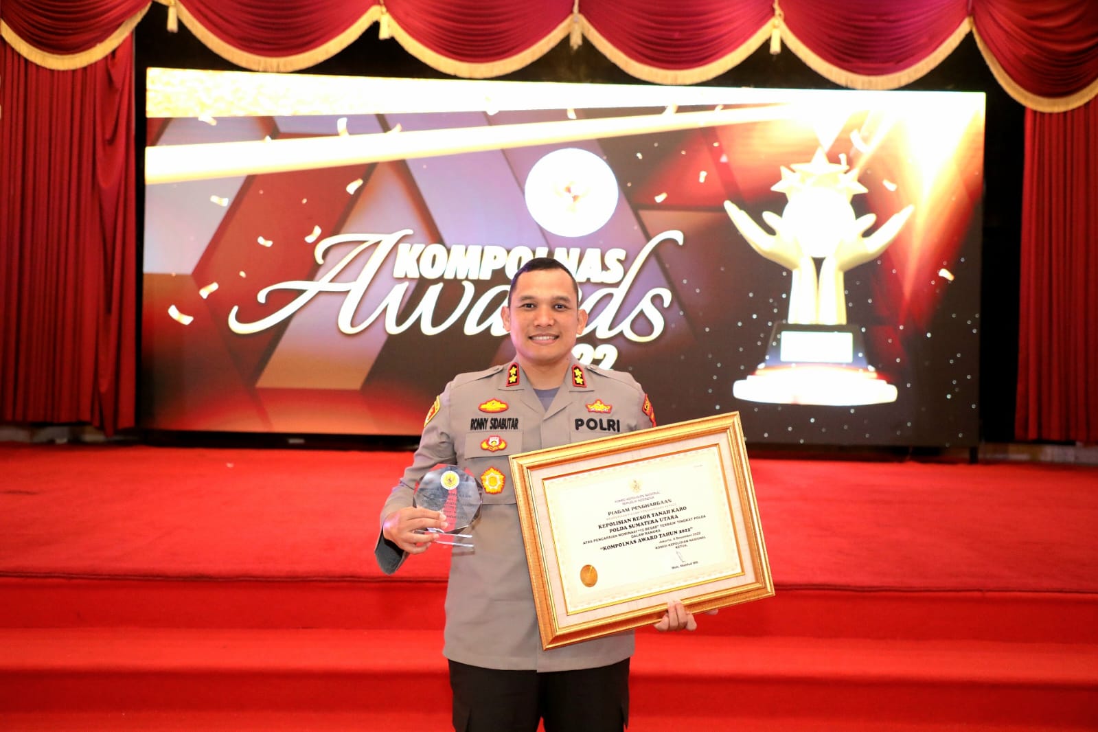 Polres Tanah Karo 10 Terbaik Kompolnas Award 2022 Polres Tanah Karo 10 Terbaik Kompolnas Award 2022