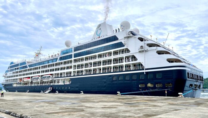 Kapal Pesiar MV Azamara, Singgah Di Teluk Sabang