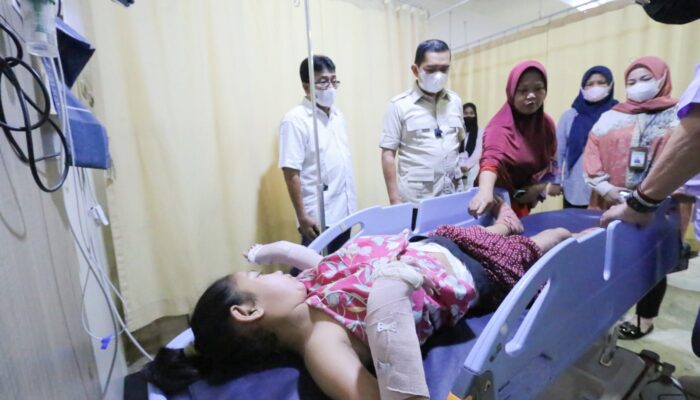 Ihwan Ritonga Bantu Anak Korban Ledakan Tabung Gas Elpiji