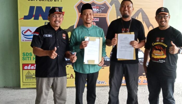 <em>Anniversary ke 3, Panther Mania Kota Medan bersama Yonkav 6/NK adakan Santunan dan MOU Forum Zakat</em>