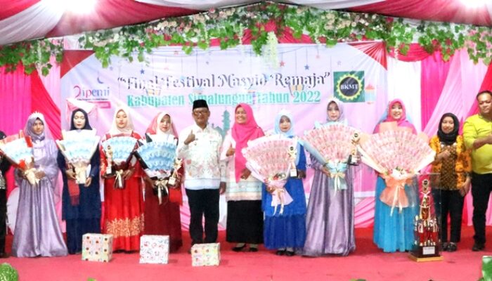 Wabup Simalungun Tutup Festival Nasyid Remaja