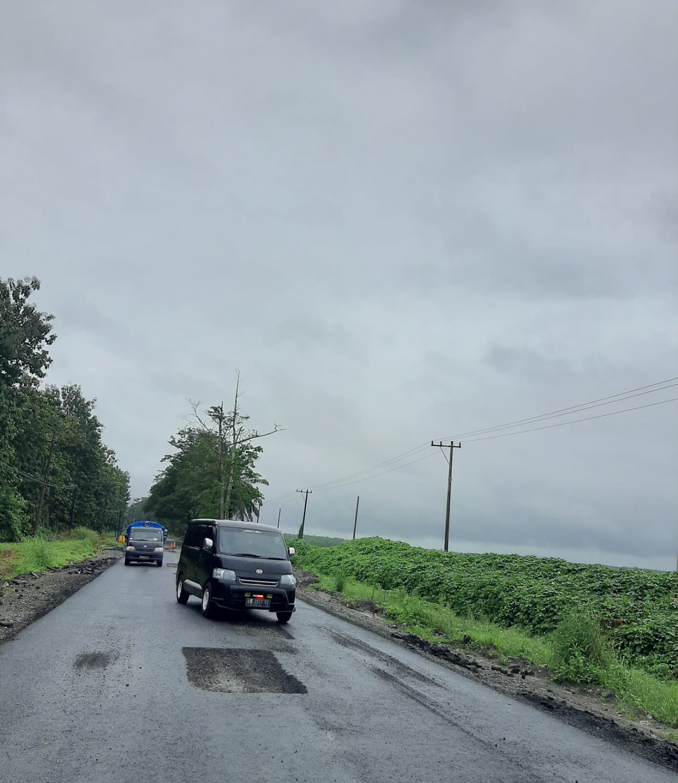 Perbaikan Jalan P.Siantar - Perdagangan Dinilai Asal Jadi Perbaikan Jalan P.Siantar - Perdagangan Dinilai Asal Jadi
